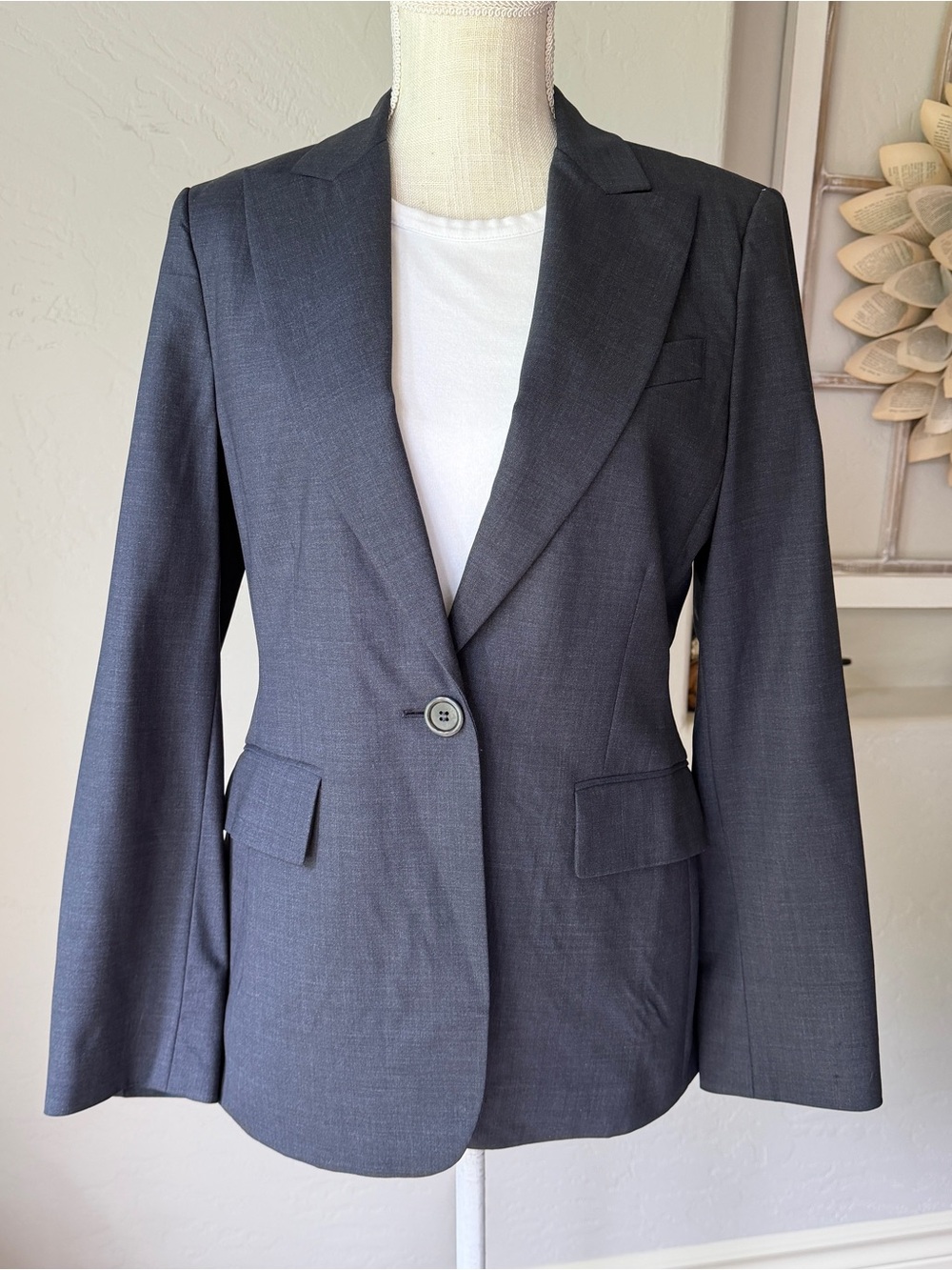 BCBGMaxAzria Women's Wool Blend Charcoal Single-Button Tailored Blazer Jacket M